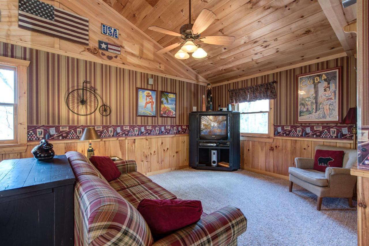 Lazy Cub Lodge Pigeon Forge Luaran gambar